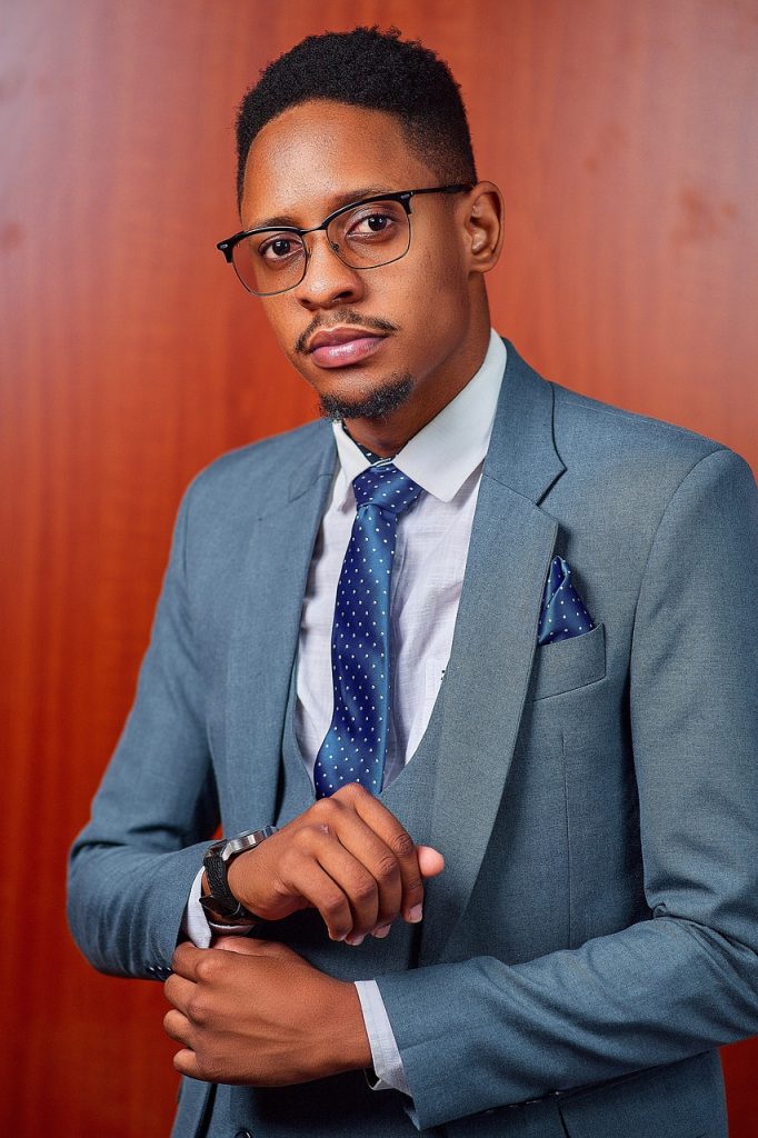 serious, suit, corporate-4102138.jpg